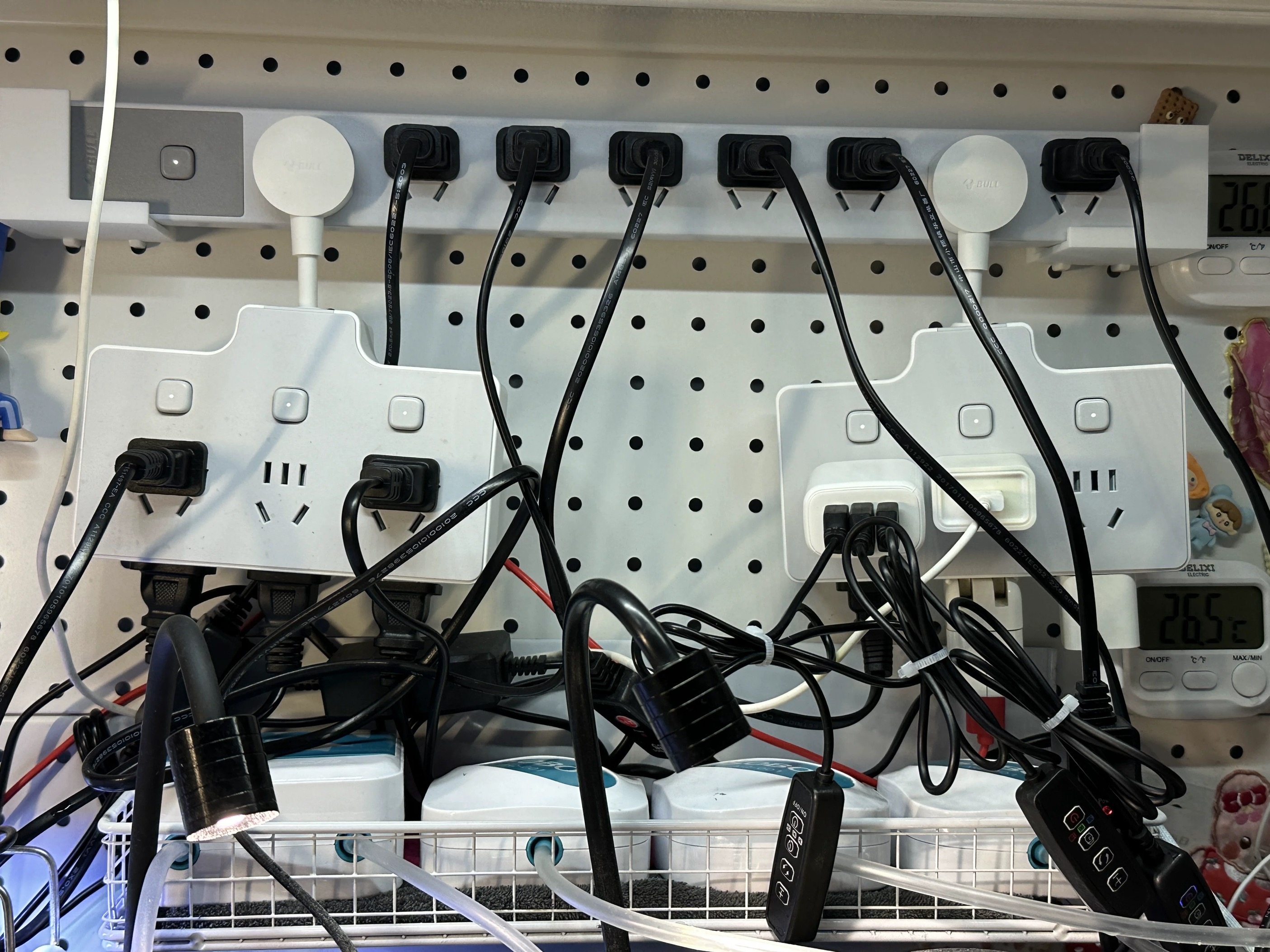 适用五金少女金属圆孔洞洞板配件小米米家插座插排支架,淘宝优惠券,粉丝福利购,淘宝优惠卷