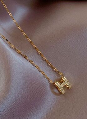 H项链钛钢字母项链女 欧美时尚新款锁骨链网红潮流气质简约饰品女