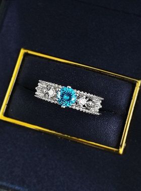 辉之翼珠宝S925银日常轻奢款一克拉海蓝钻烟花切戒指女时尚百搭款