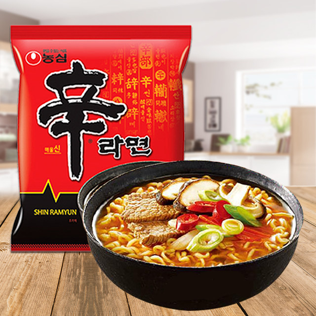 Korean imported mushroom beef flavor Nongshim Ramen
