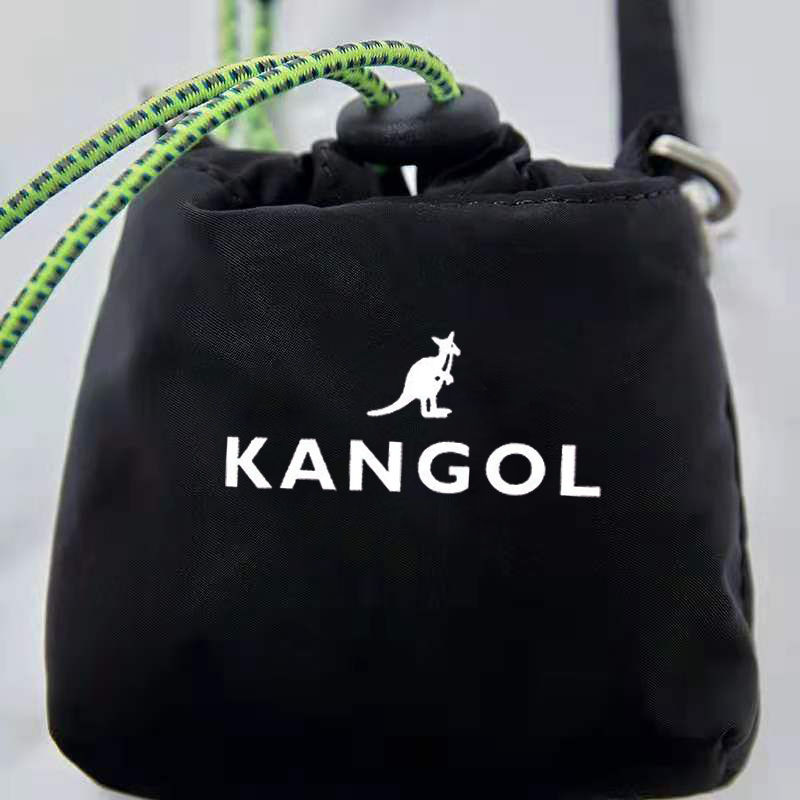 KANGOL袋鼠运动迷你单肩百搭斜挎包荧光抽绳黑色小包包 男女同款