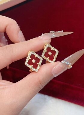 新年红法式复古四叶草项链轻奢