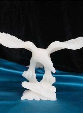 天然白玉老鹰摆件阿富汗玉雄鹰