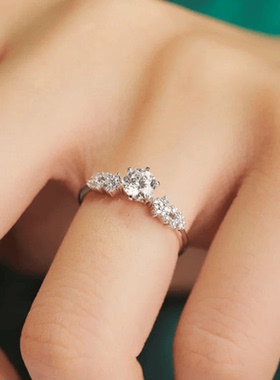 S925莫桑石戒指【星河】1克拉六爪密镶钻戒轻奢高级感镀银指环女