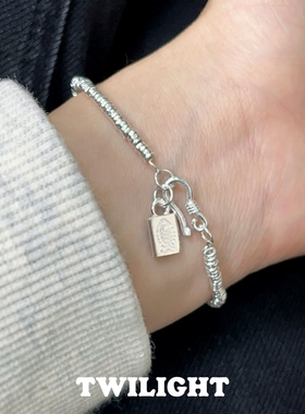 999银小鱼方牌银圈盘缠手链时尚