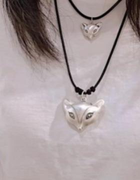 2025狐狸大吊坠挂件皮绳项链新款时尚锁骨链女闺蜜生日礼物珠宝