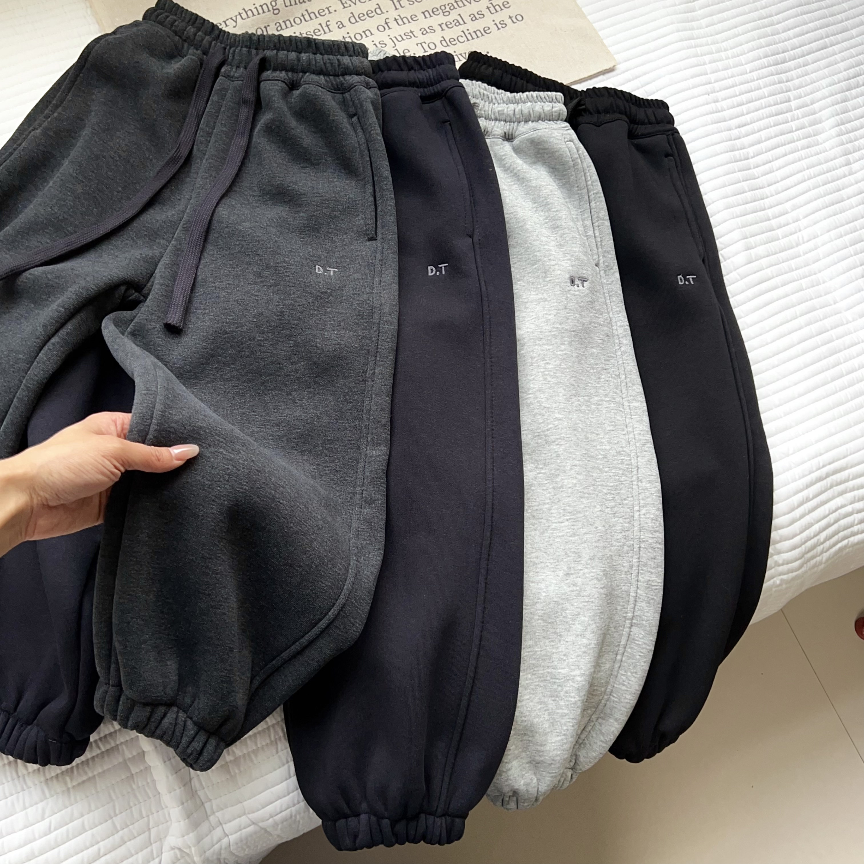 YL 880382 刺绣字母一体绒运动裤,淘宝优惠券,粉丝福利购,淘宝优惠卷