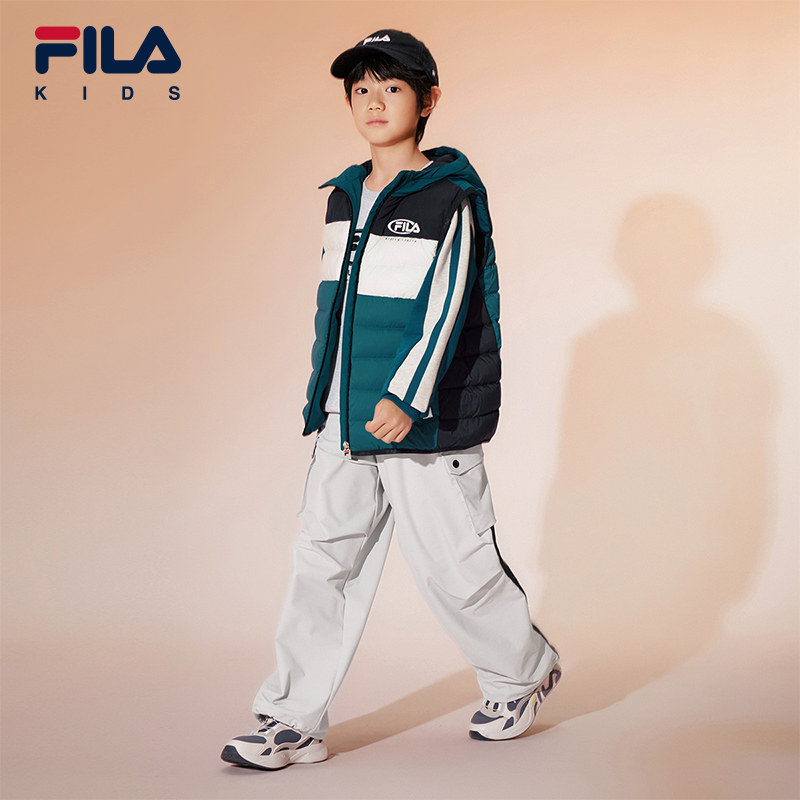 FILA斐乐儿童轻薄羽绒马甲2025冬季新款羽绒服男童中大童连帽外套,淘宝优惠券,粉丝福利购,淘宝优惠卷