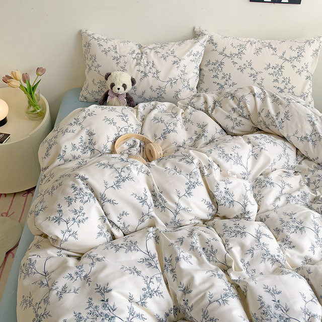 French Xiaoxiangfeng Cotton Four-piece Bedding Kit