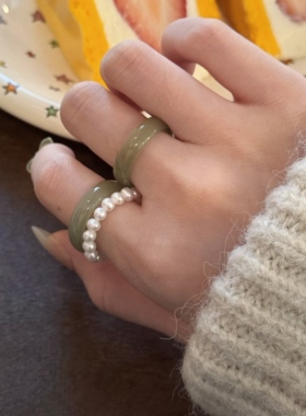 天然保真正品和田玉戒指素圈指环