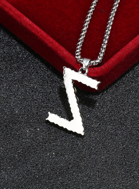 26个字母情侣钛钢项链男女小众设计感短袖链韩国ins冷淡风配饰