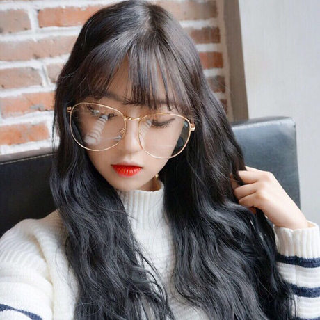 big round thin glasses