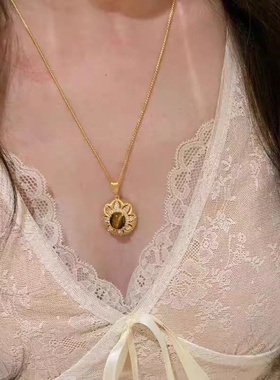 八芒星虎眼吊坠沙金太阳花虎眼拉丝钻石项链送女友生日