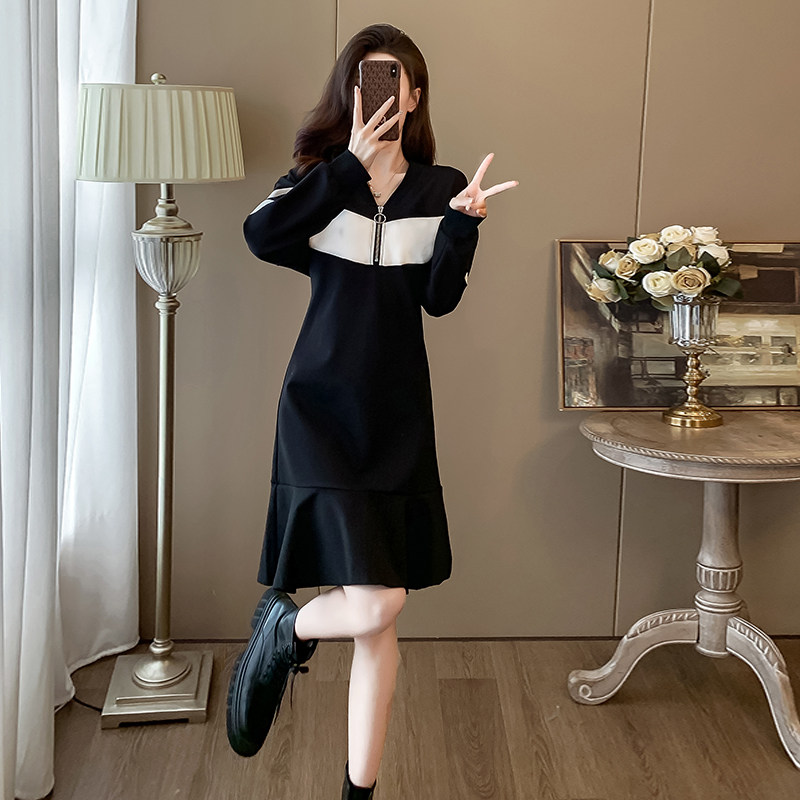 赫本风卫衣裙子女秋季2025年新款欧货潮中长款气质显瘦鱼尾连衣裙,淘宝优惠券,粉丝福利购,淘宝优惠卷