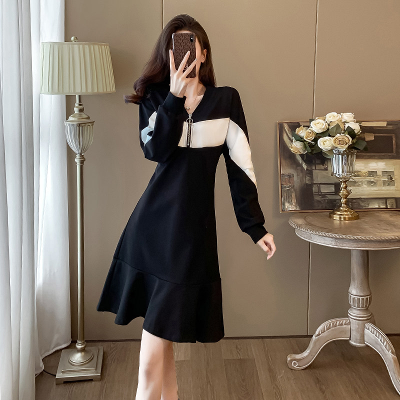 赫本风卫衣裙子女秋季2025年新款欧货潮中长款气质显瘦鱼尾连衣裙,淘宝优惠券,粉丝福利购,淘宝优惠卷