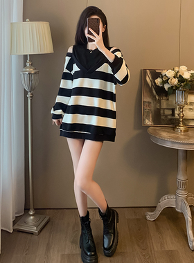 露肩条纹拼接中长款卫衣上衣女秋