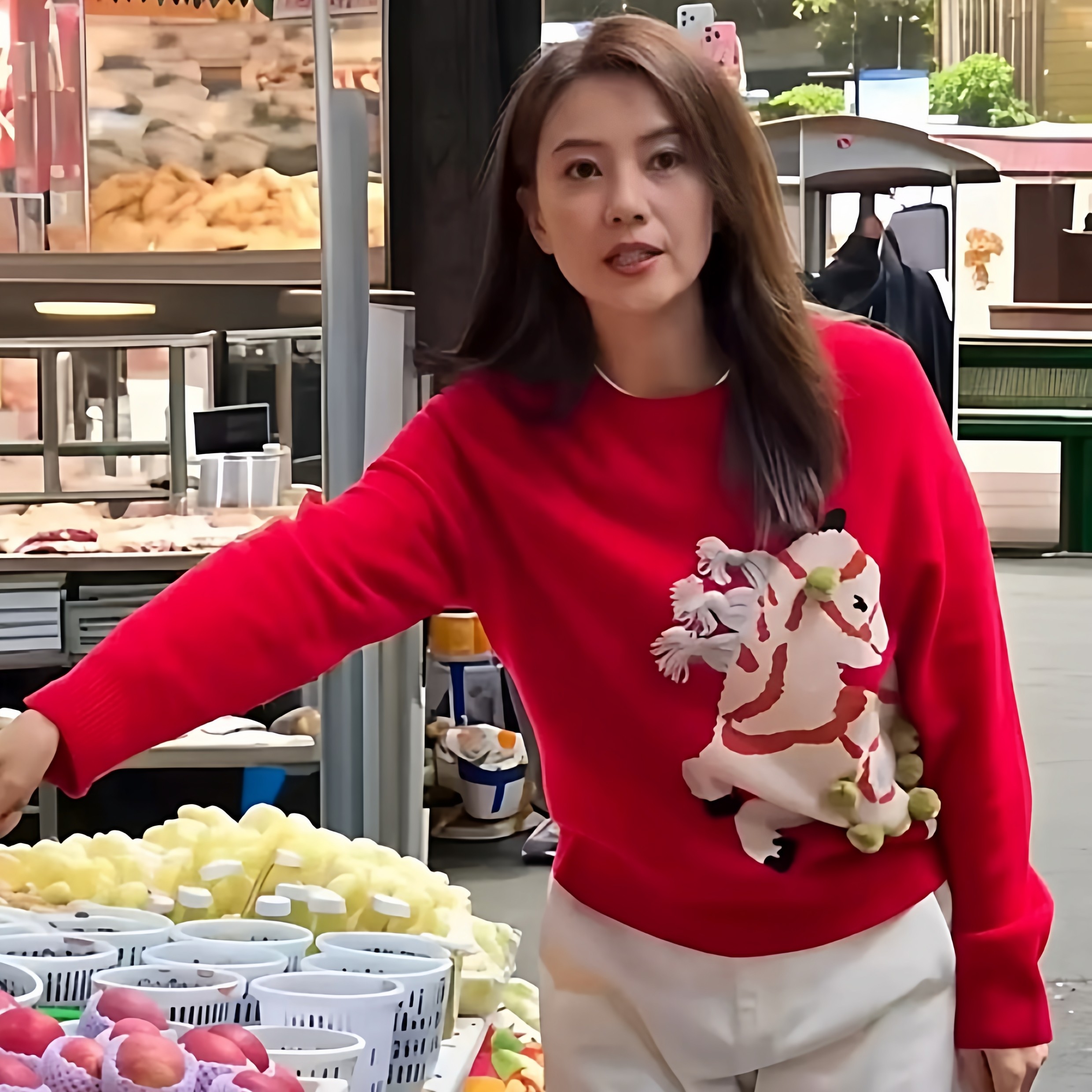 高圆圆同款红色喜庆马年新年本命年刺绣小马针织衫百搭国潮毛衣女,淘宝优惠券,粉丝福利购,淘宝优惠卷