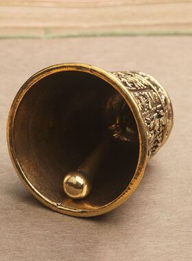 黄铜大号心经经文古钟铃铛挂件吊坠载车平安仿古挂件男女桌面摆件