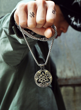 送龙骨链！嘻哈项链男日韩潮人朋克个性吊坠钛钢情侣长款百搭颈链