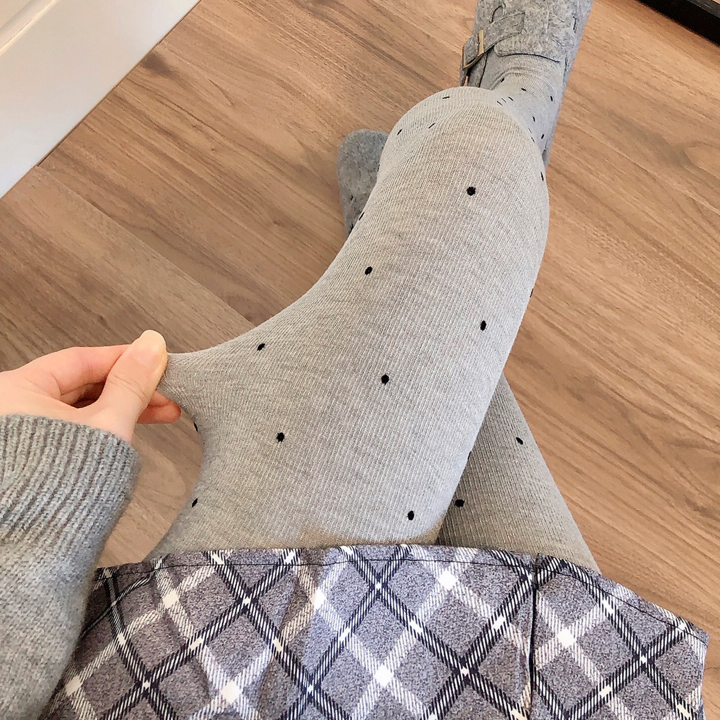 加绒烟灰色打底裤女秋冬款加厚小圆点连裤袜显瘦深灰色保暖打底袜,淘宝优惠券,粉丝福利购,淘宝优惠卷