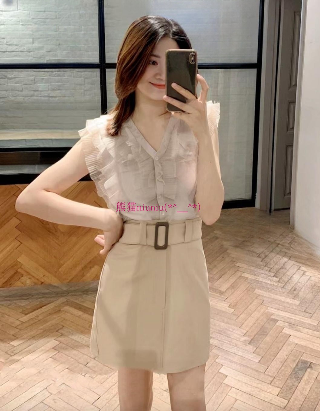 显瘦俏皮感！纯圆日系S家 纯色高腰方扣腰带半身裙短裙 - 图2