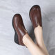 Wedge shoes for women with thick soles in autumn and winter mother shoes for deep mouth non-slip middle-aged and elderly leather shoes without tired feet Large size single shoes 41-43