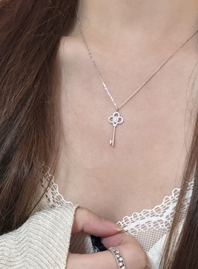 s999纯银项链女轻奢金鸾尾花高级感小众设计感锁骨链送女友送闺蜜