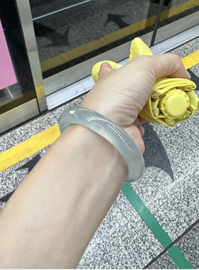 天然缅甸冰种飘蓝玉髓翡翠手镯女款白月光飘花玉镯子翡翠女款送礼