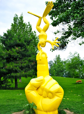 抽象风主题城市广场定制户外景观