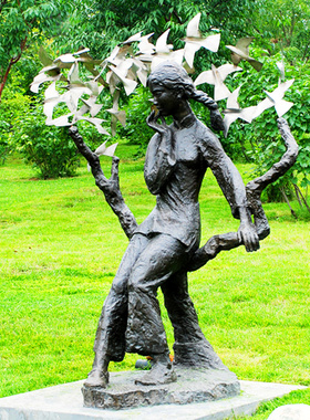 铸铜人物雕塑城市广场塑像