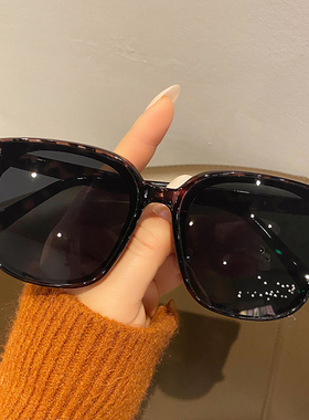 大框墨镜防紫外线韩系女