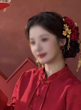 新娘红色玫瑰花龙凤褂金色头饰