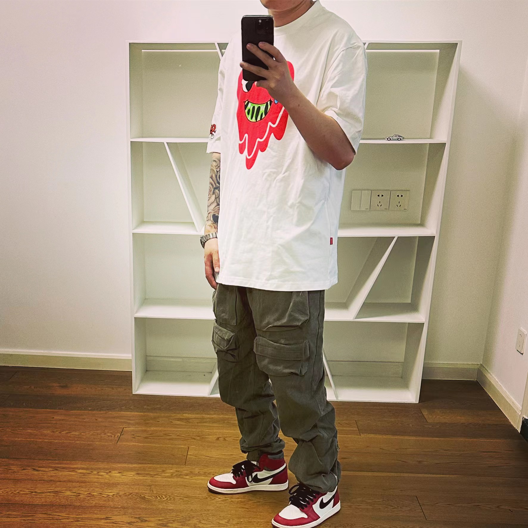 BTTJOB x EU x Emotional Heart Zomble Red Tshirt - 图0