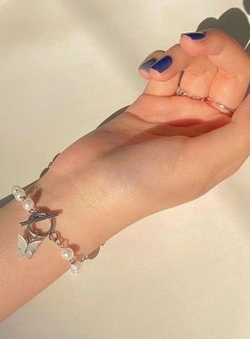 日韩超仙蝴蝶吊坠珍珠手链女ins不掉色气质百搭简约闺蜜手环复古