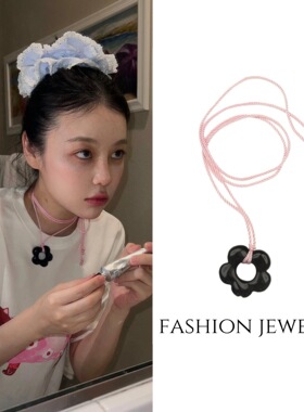 韩系甜美五瓣花朵高级粉绳黑色锁骨链颈带女简约小众绑带长款项链
