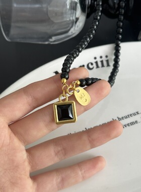经典纪念项链欧美复古MJ挚爱黑色串珠方牌吊坠时尚高级感周边项链