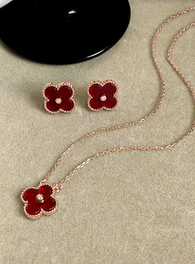 卡妮莲红色四叶草项链女玫瑰金链条幸运草吊坠时尚珠宝