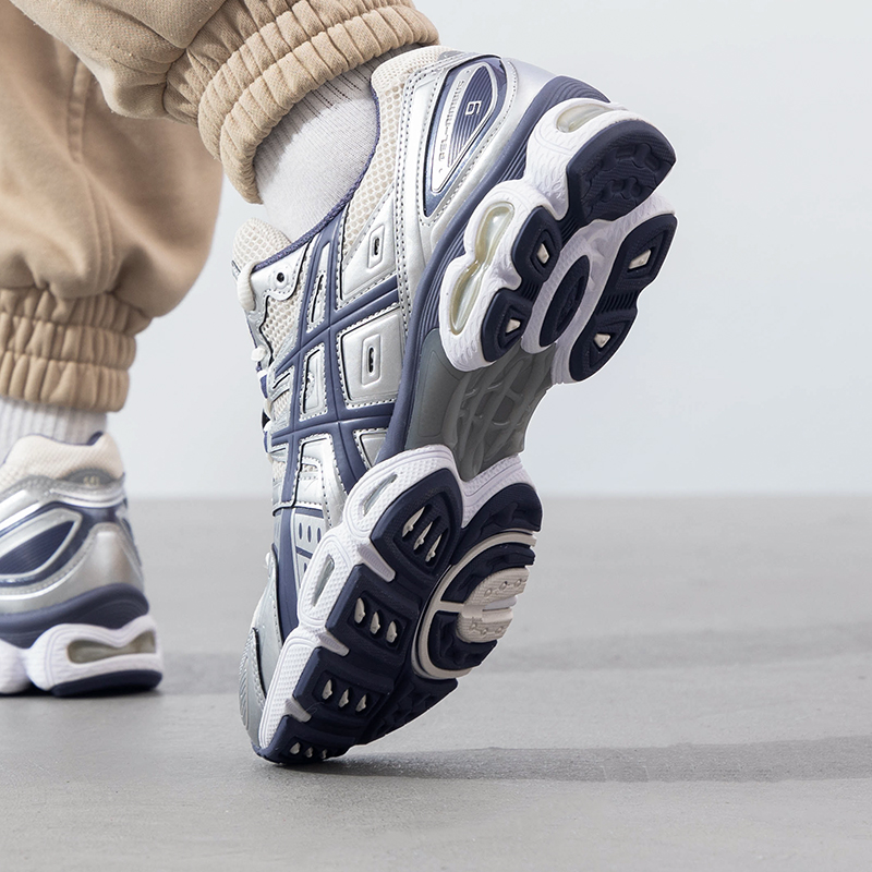 ASICS亚瑟士休闲鞋男女GEL-NIMBUS 9情侣老爹鞋潮流复古运动鞋 - 图2