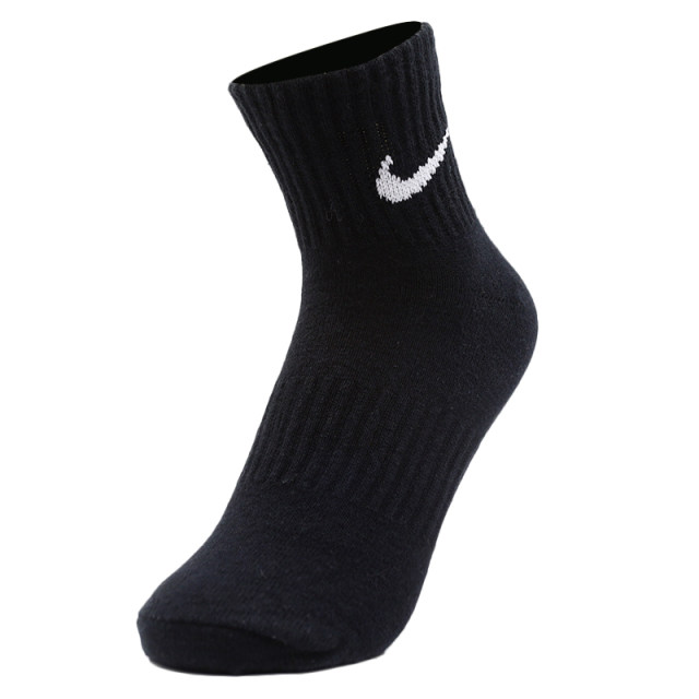 ເວັບໄຊທ໌ທາງການຂອງ Nike ເຮືອທຸງໃຫມ່ ຖົງຕີນສູງ mid-calf socks