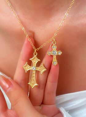 甜酷辣妹风双十字架吊坠项链女2024夏季新款轻奢设计感锁骨链批发