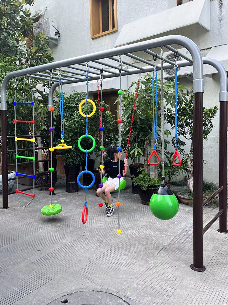 幼儿园秋千架悬吊攀爬架户外体适能训练平衡悬挂器材爬绳爬梯儿童
