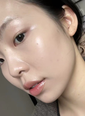 磨皮奶肌气垫华熙生物5D玻尿酸zhu射丰盈水光底妆妈生皮
