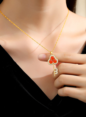 天然保山冰红银镶挂件