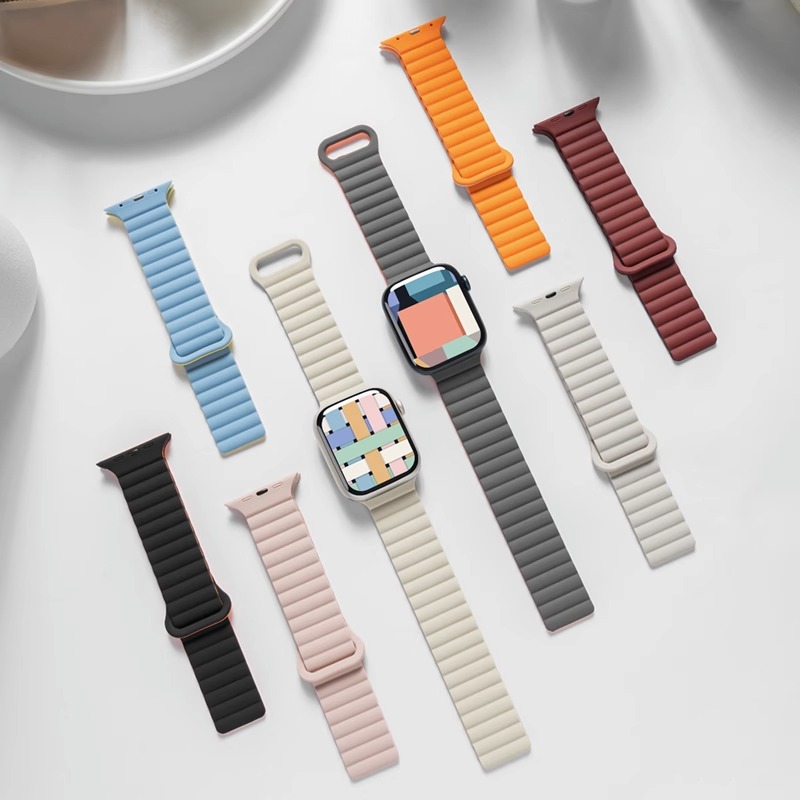 适用iwatch8苹果S6手表applewatch7表带硅胶双色新款男女透气运动