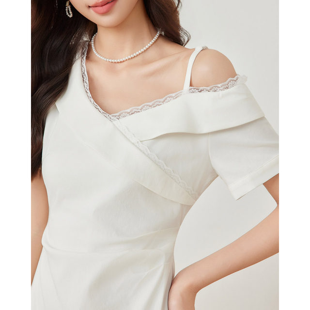 Aiyifu Skirt 2026 Summer ແບບໃຫມ່ແບບຝຣັ່ງ Commuting Style Feminine Sloping Shoulder Slim Dress