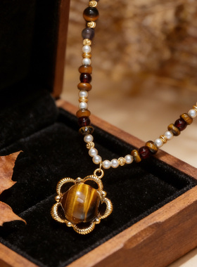 美拉德风虎眼石吊坠项链女款轻奢小众设计感锁骨链颈链毛衣链