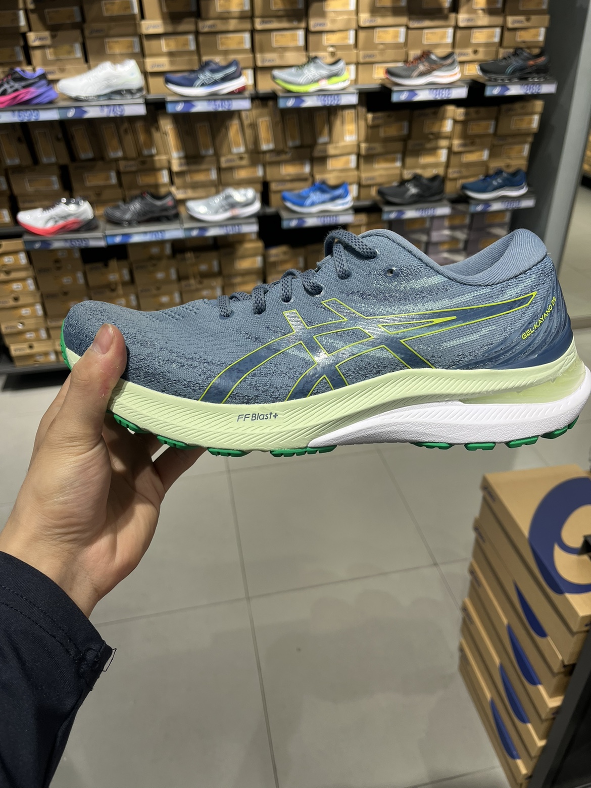 ASICS亚瑟士男子旗舰跑步鞋GEL-KAYANO 29稳定支持运动鞋1011B440 - 图0