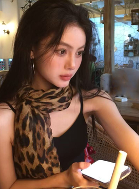 早秋豹纹丝巾女2025新款高级感