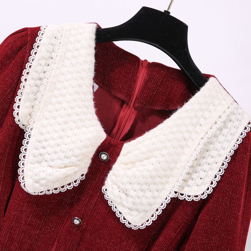 初黎旗舰店灯芯绒连衣裙2022早春秋冬新年战袍红色本命年女装小香风打底裙子2