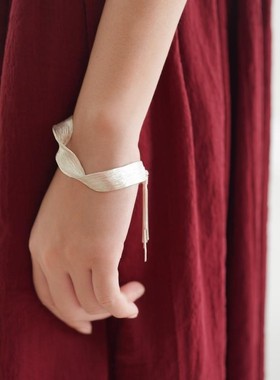 【K社制造】肌理感银色稻草手镯女复古民族风拉丝流苏开口手环